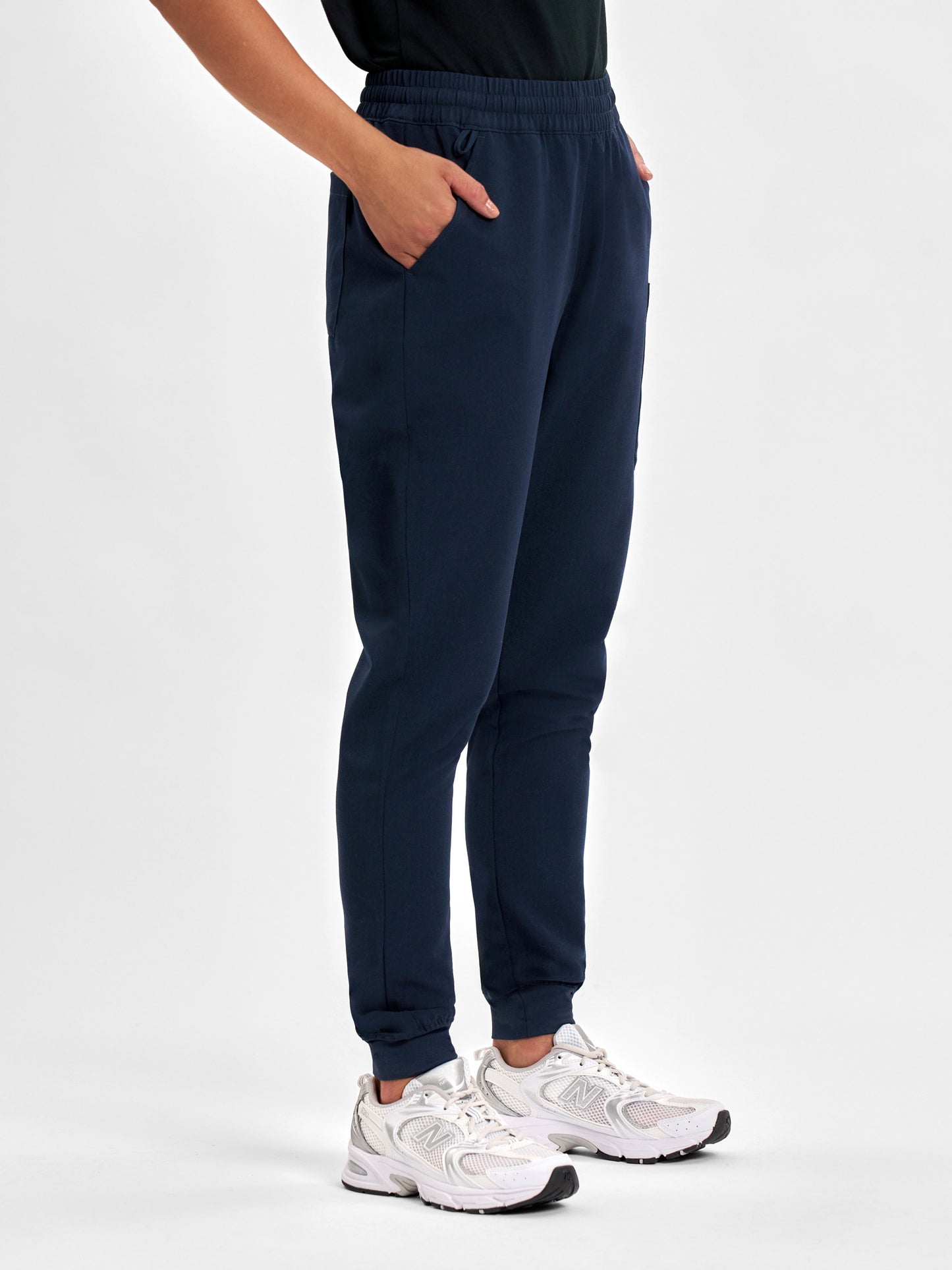 INAURA Pulse Womens Jogger Scrub Pant CL541LL