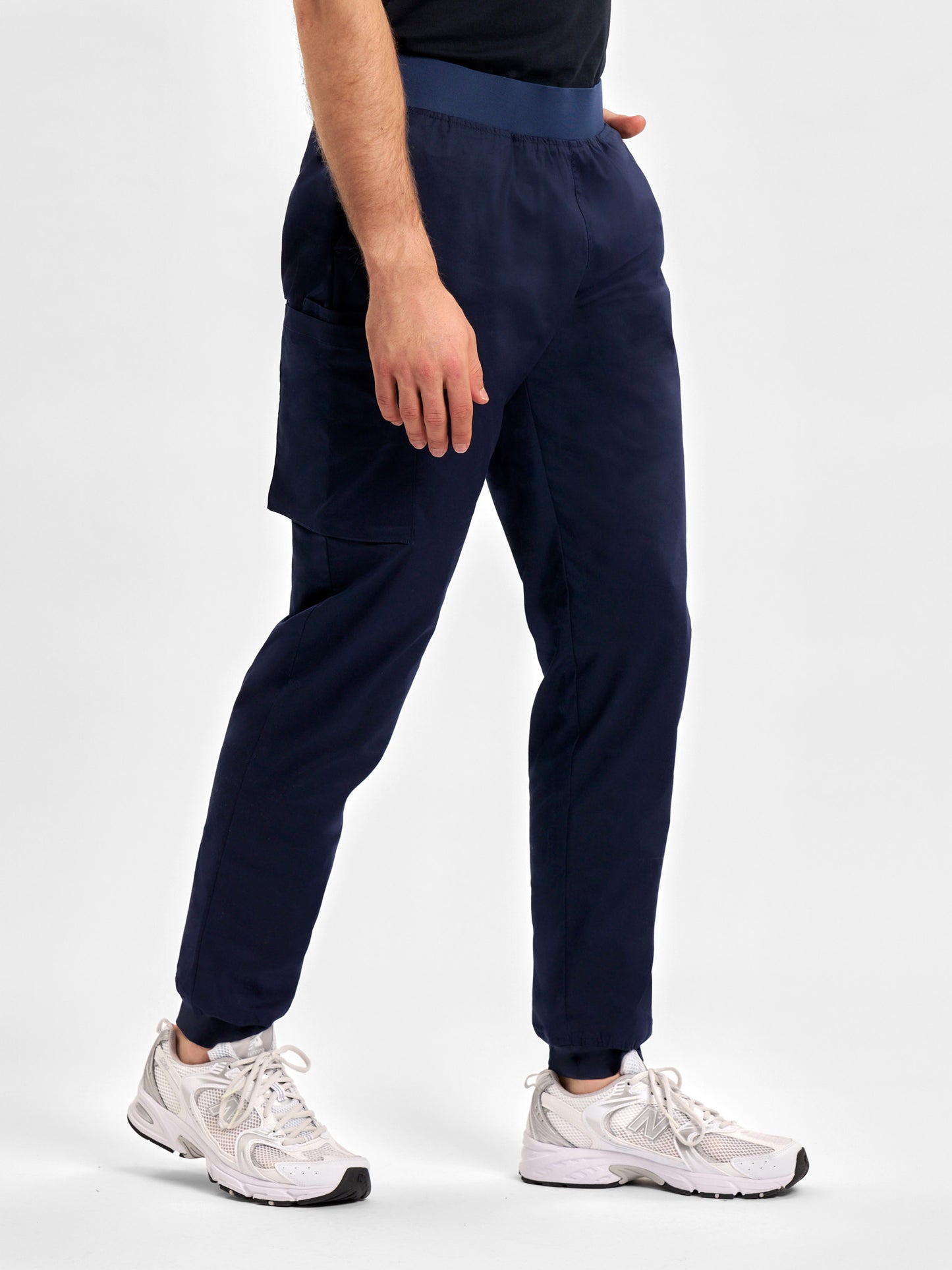 INAURA Riley Mens Slim Leg Jogger Scrub Pant CSP042ML