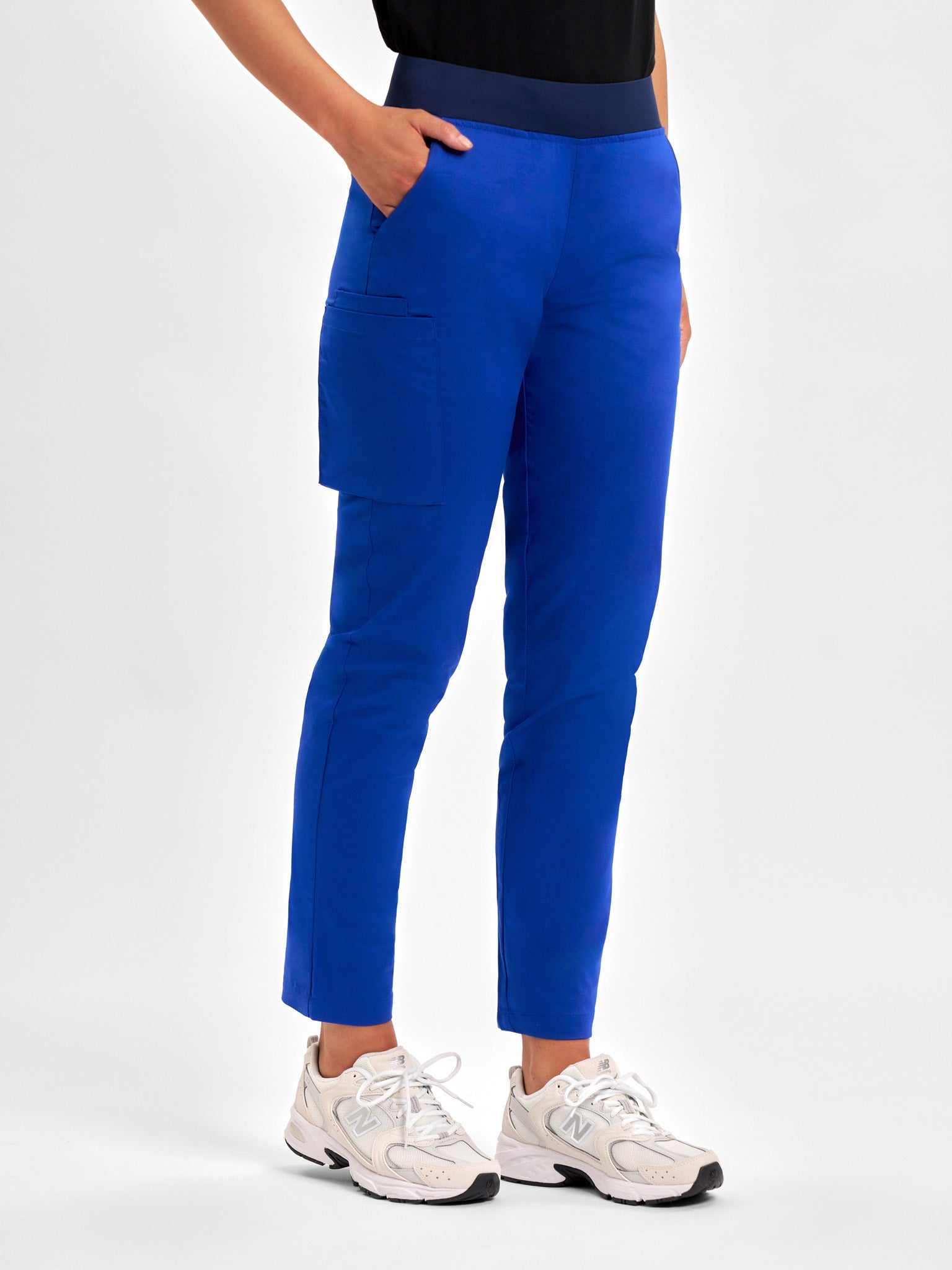 INAURA Riley Womens Straight Leg Scrub Pant CSP047LL