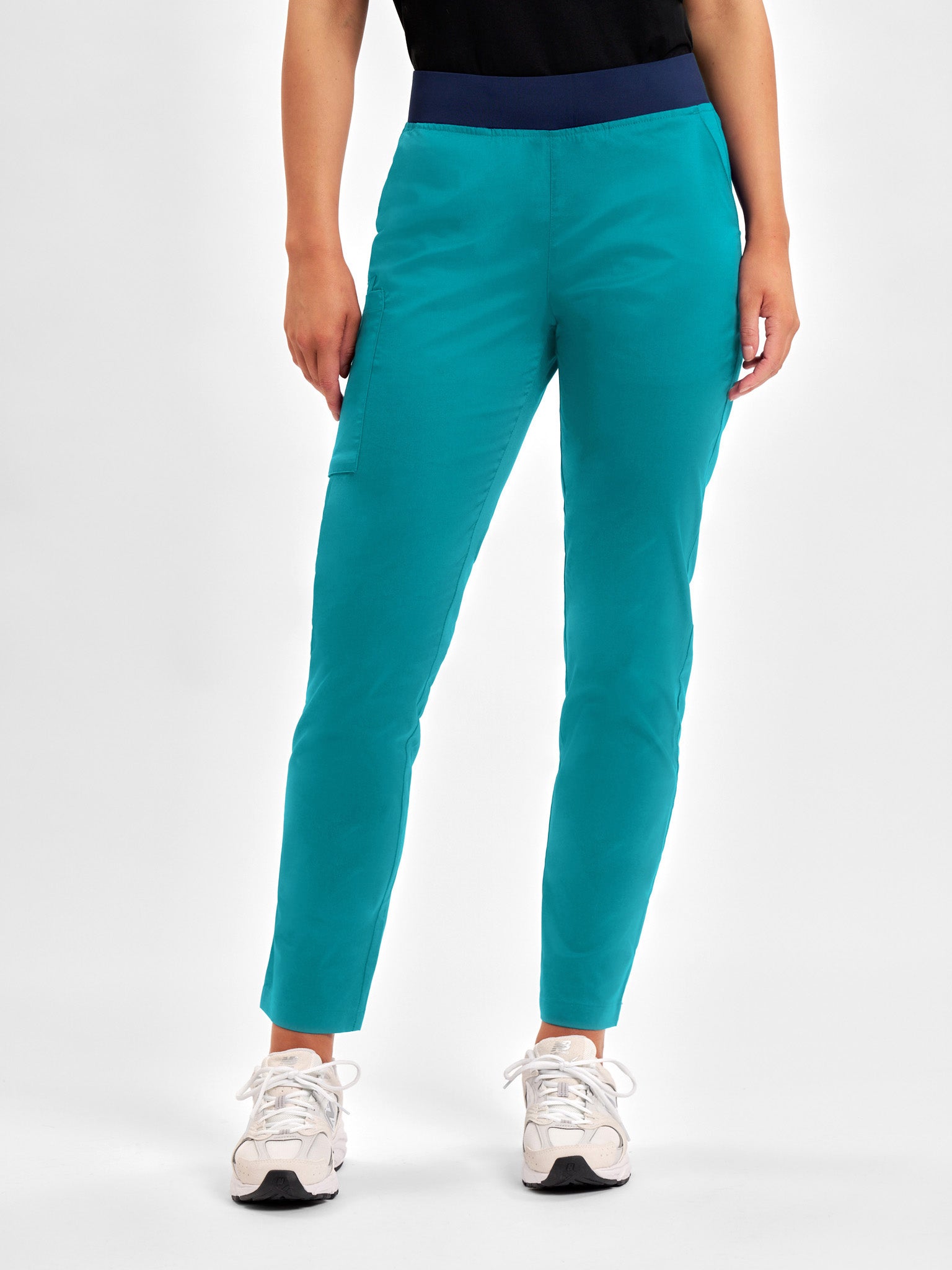INAURA Riley Womens Straight Leg Scrub Pant CSP047LL
