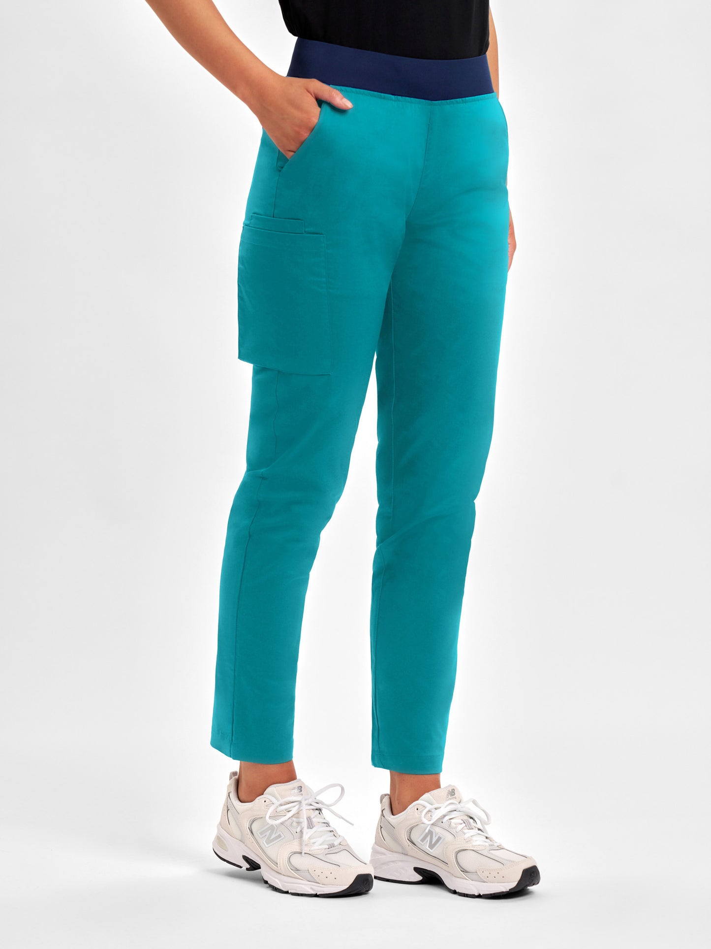 INAURA Riley Womens Straight Leg Scrub Pant CSP047LL