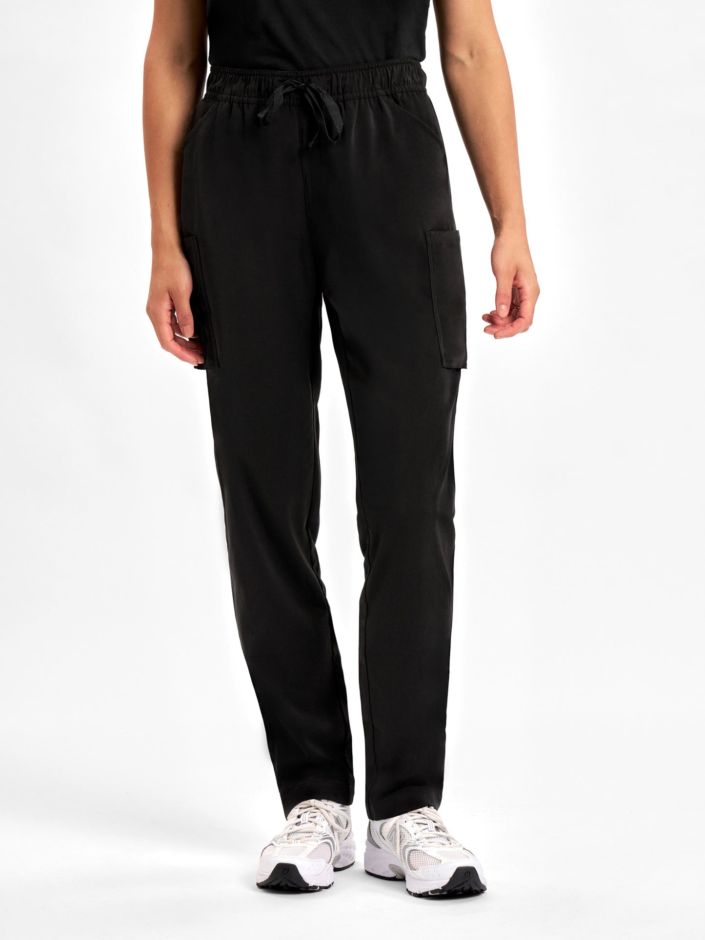INAURA Avery Womens Slim Leg Scrub Pant CSP943LL