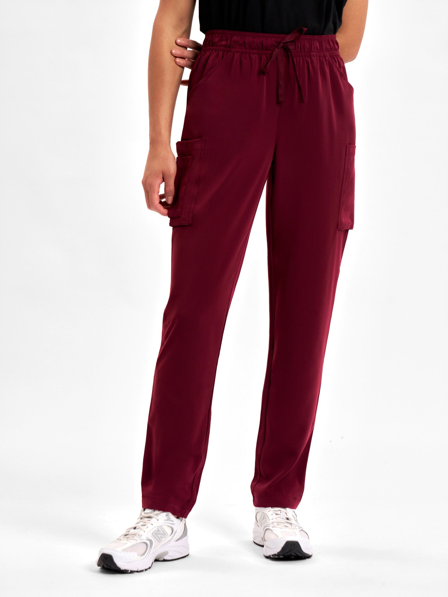 INAURA Avery Womens Slim Leg Scrub Pant CSP943LL
