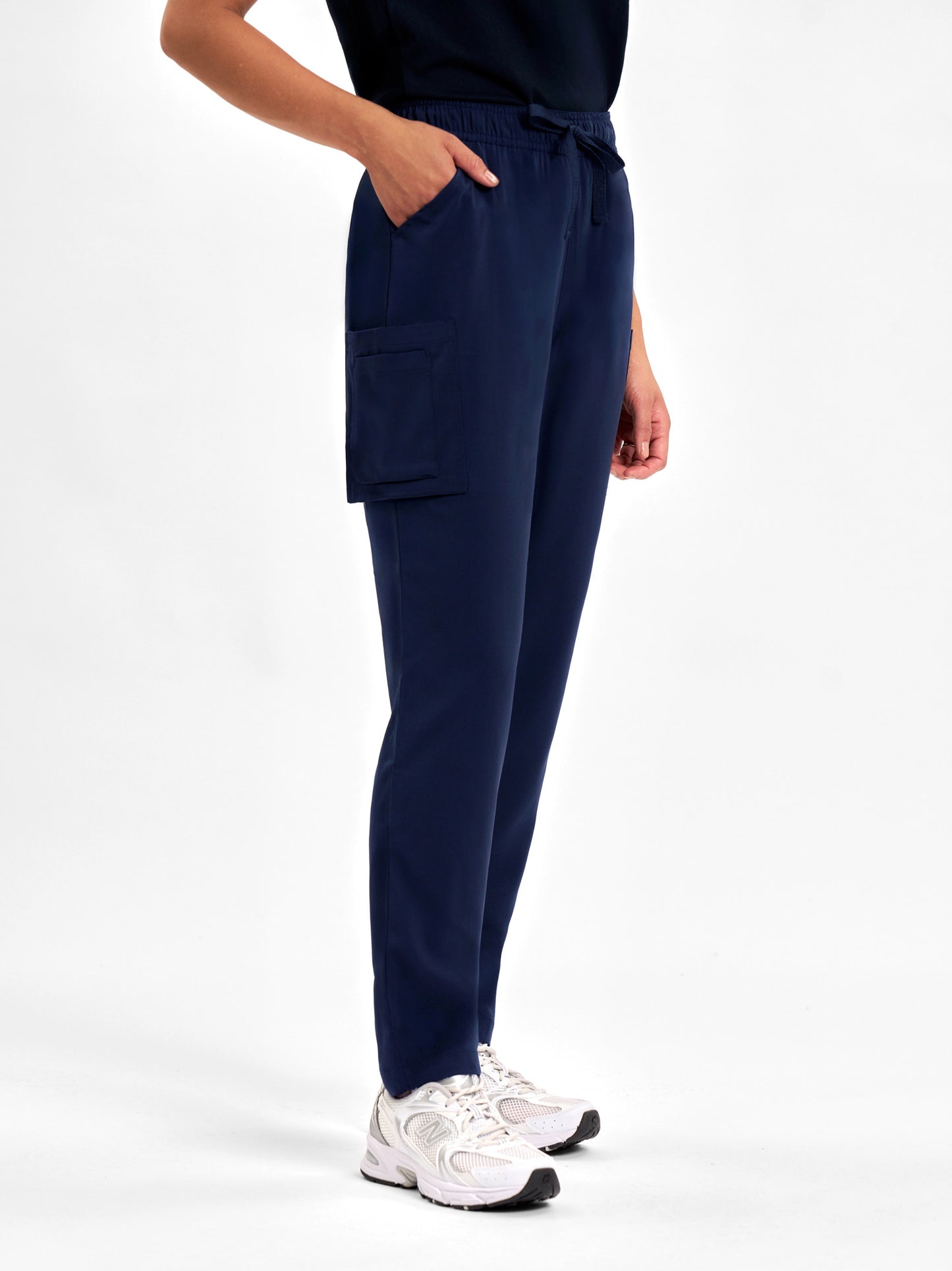 INAURA Avery Womens Slim Leg Scrub Pant CSP943LL