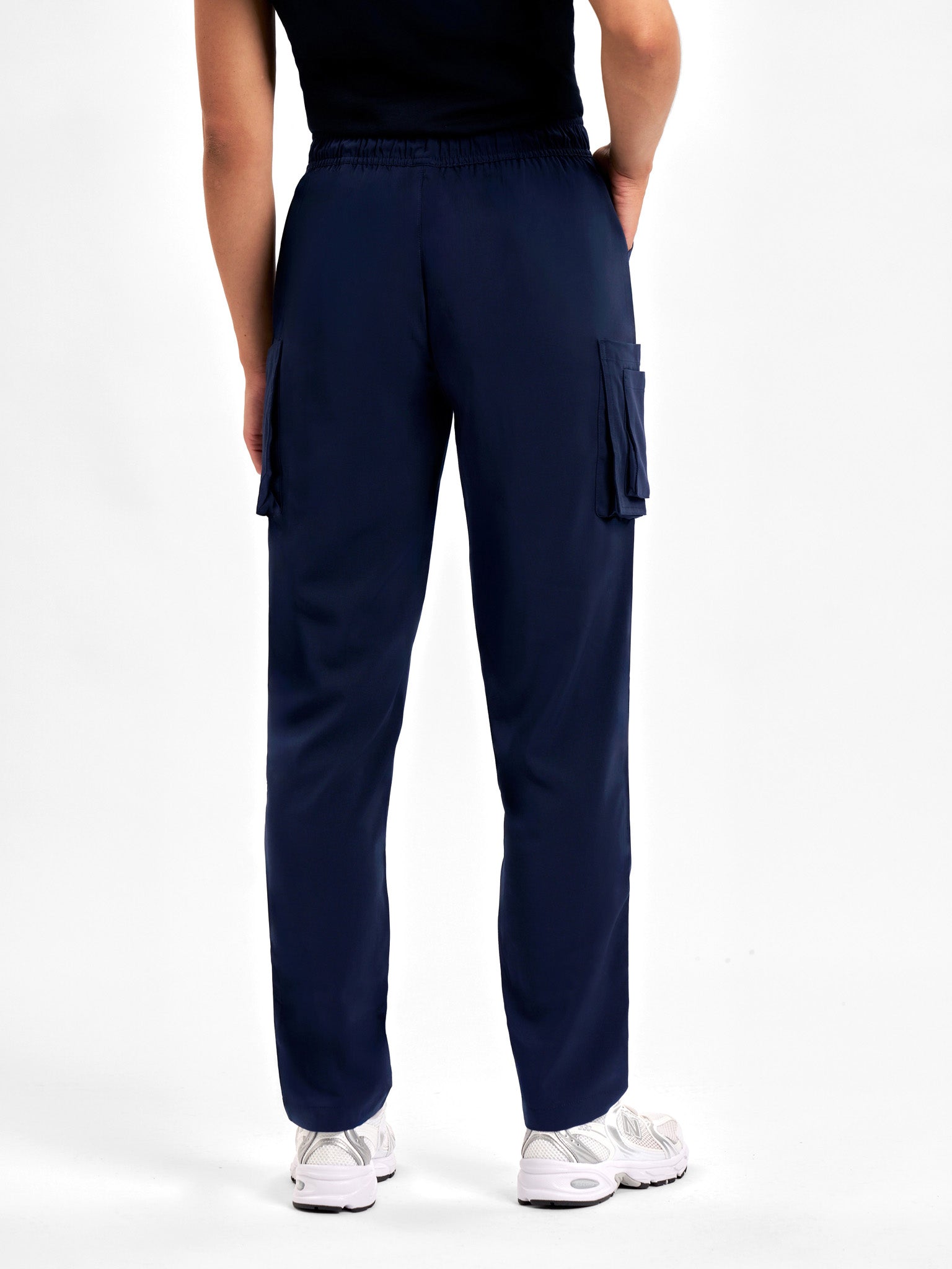 INAURA Avery Womens Slim Leg Scrub Pant CSP943LL