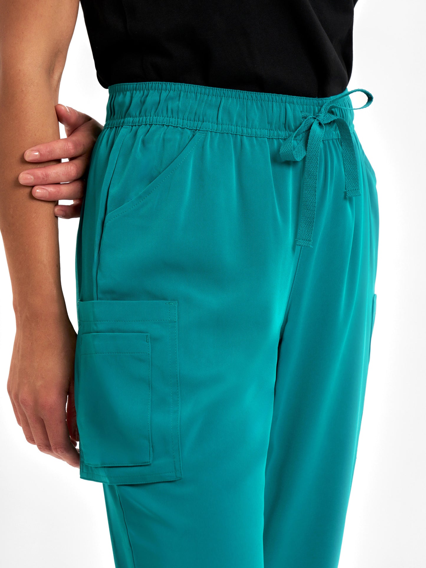 INAURA Avery Womens Slim Leg Scrub Pant CSP943LL