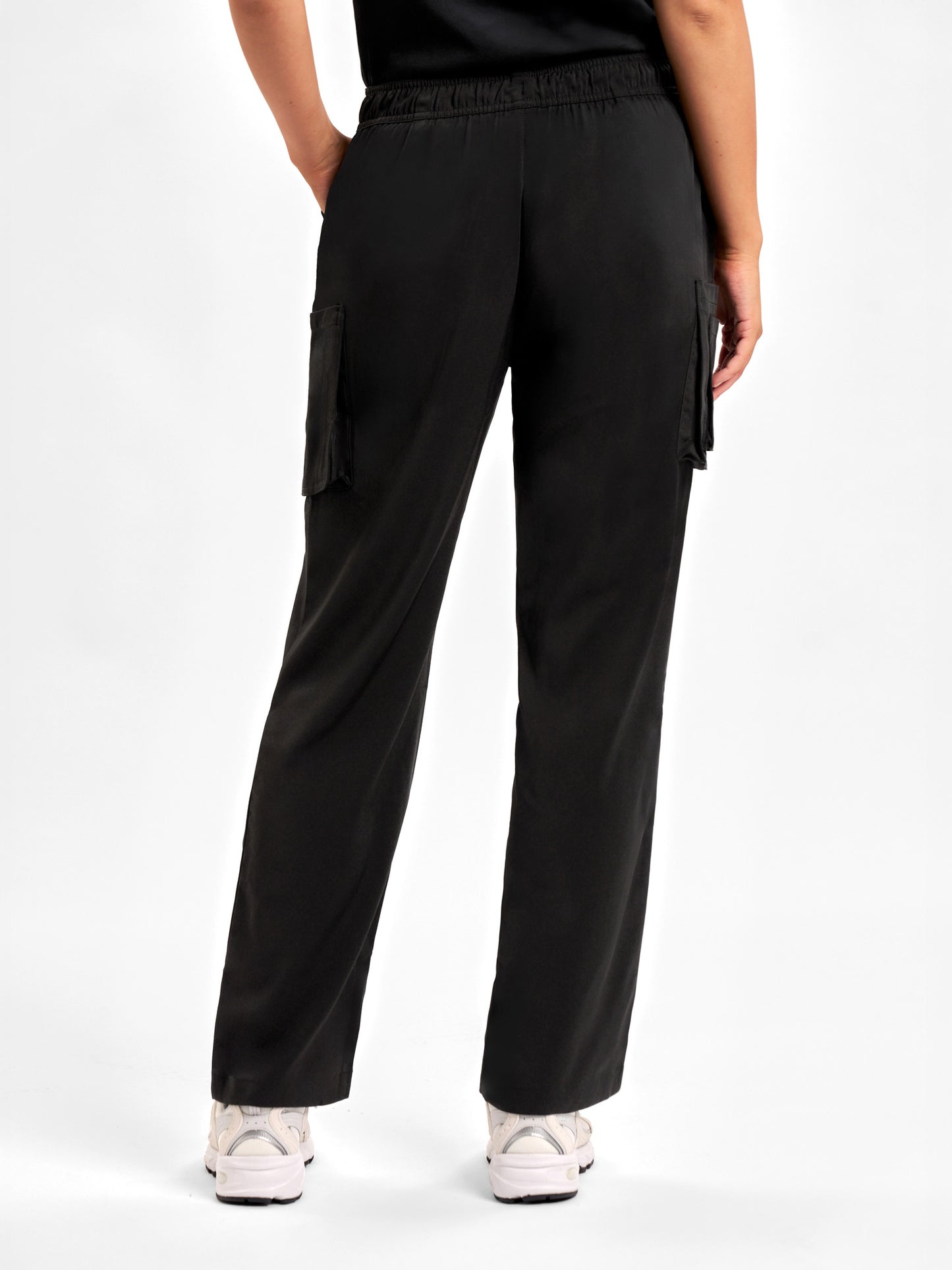 INAURA Avery Womens Straight Leg Scrub Pant CSP944LL