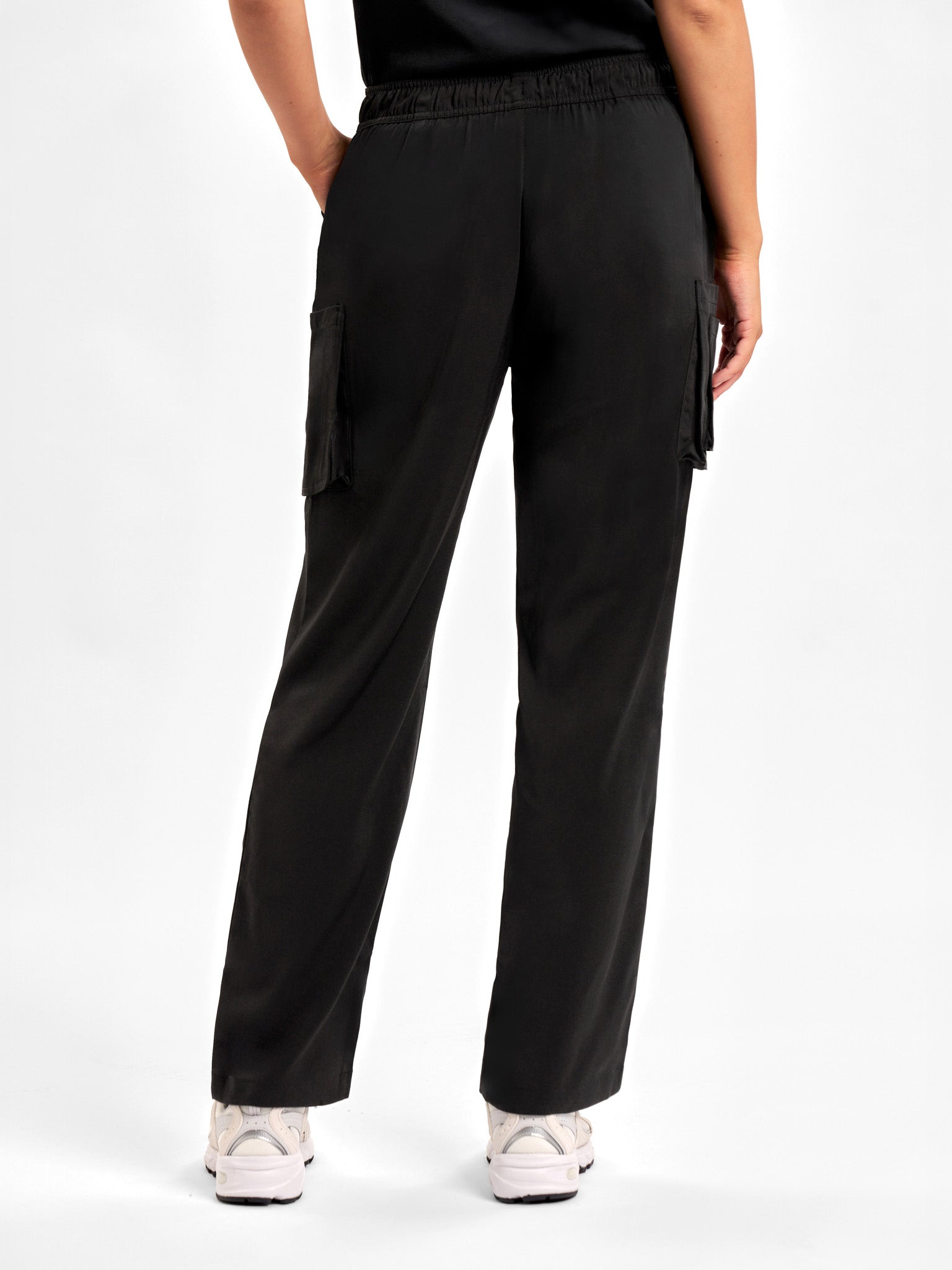 INAURA Avery Womens Straight Leg Scrub Pant CSP944LL