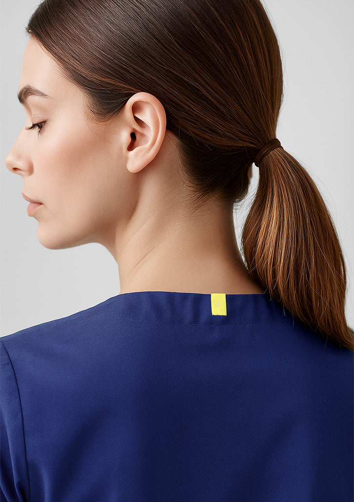 INAURA Hartwell Unisex Reversible Scrub Top CST150US