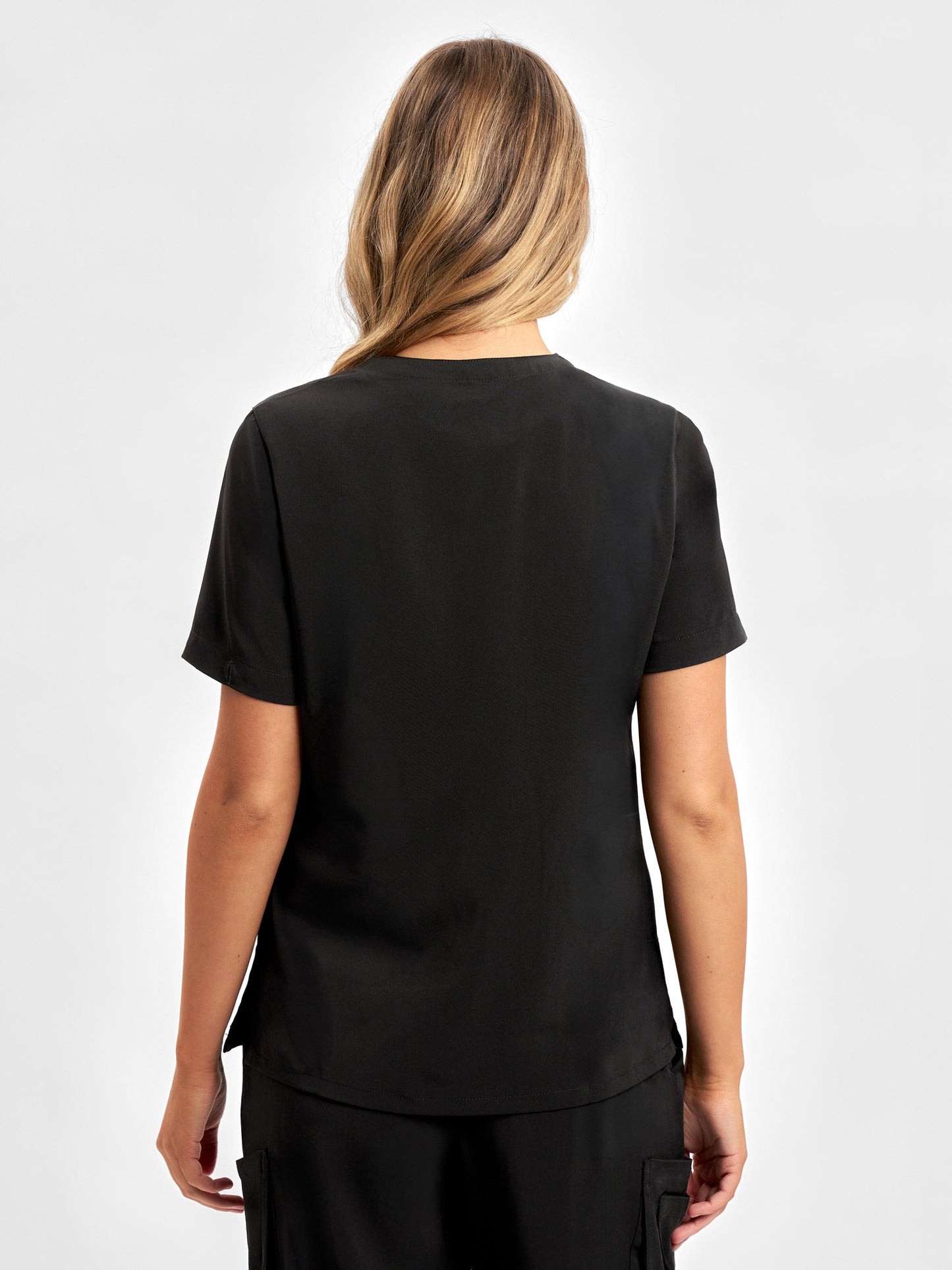 INAURA Avery Womens V-Neck Scrub Top CST941LS