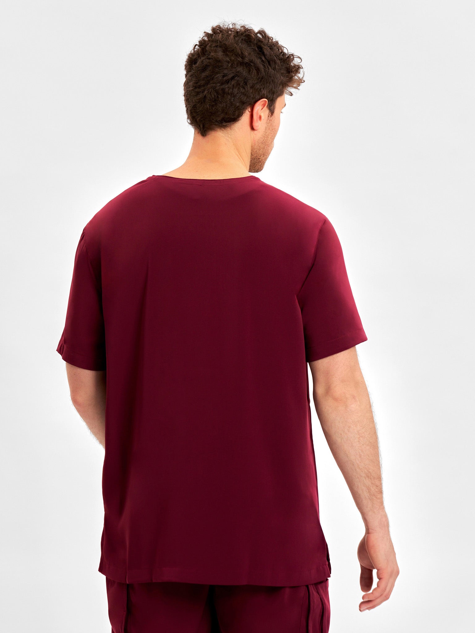 INAURA Avery Mens V-Neck Scrub Top CST945MS