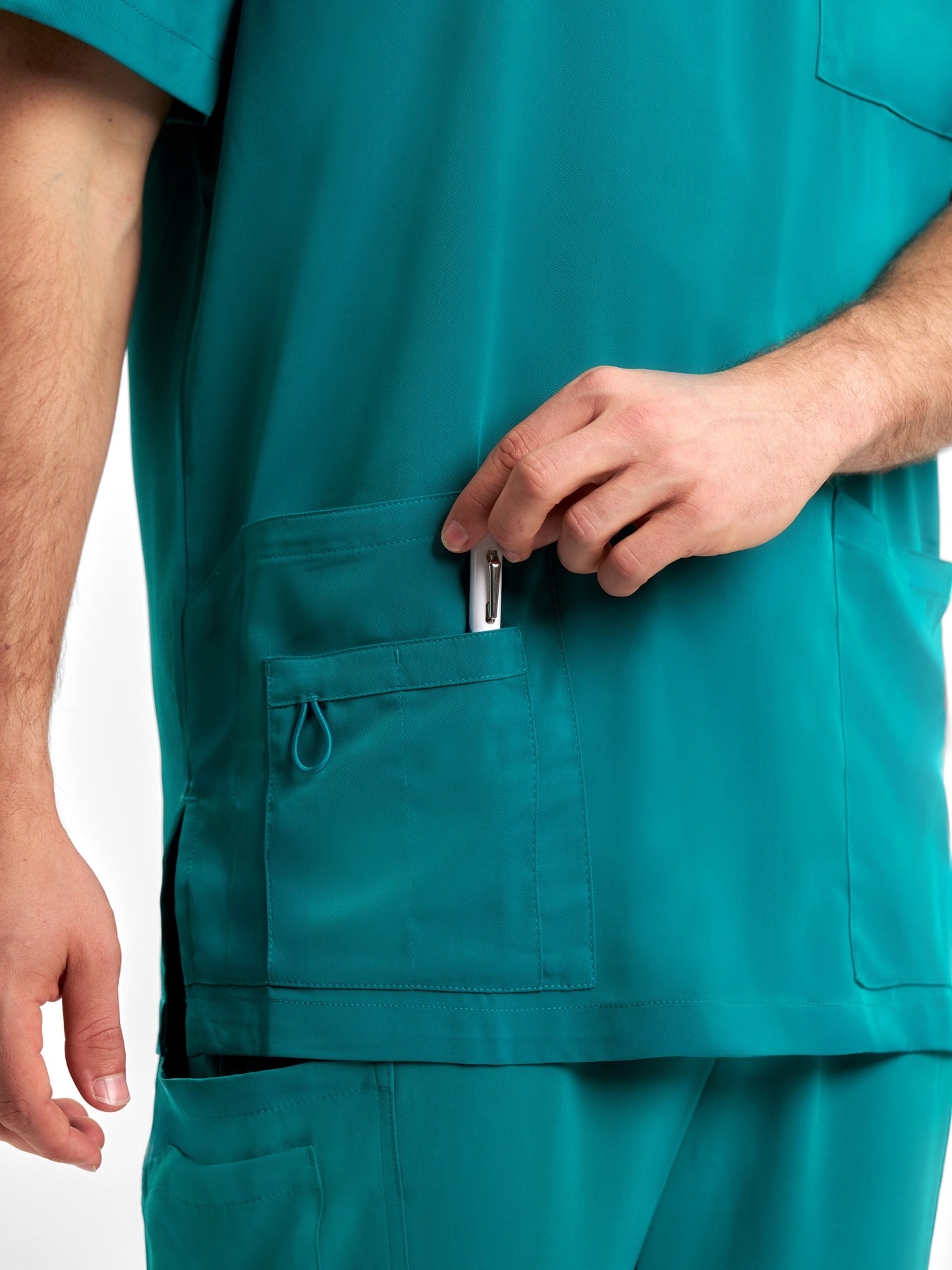 INAURA Avery Mens V-Neck Scrub Top CST945MS