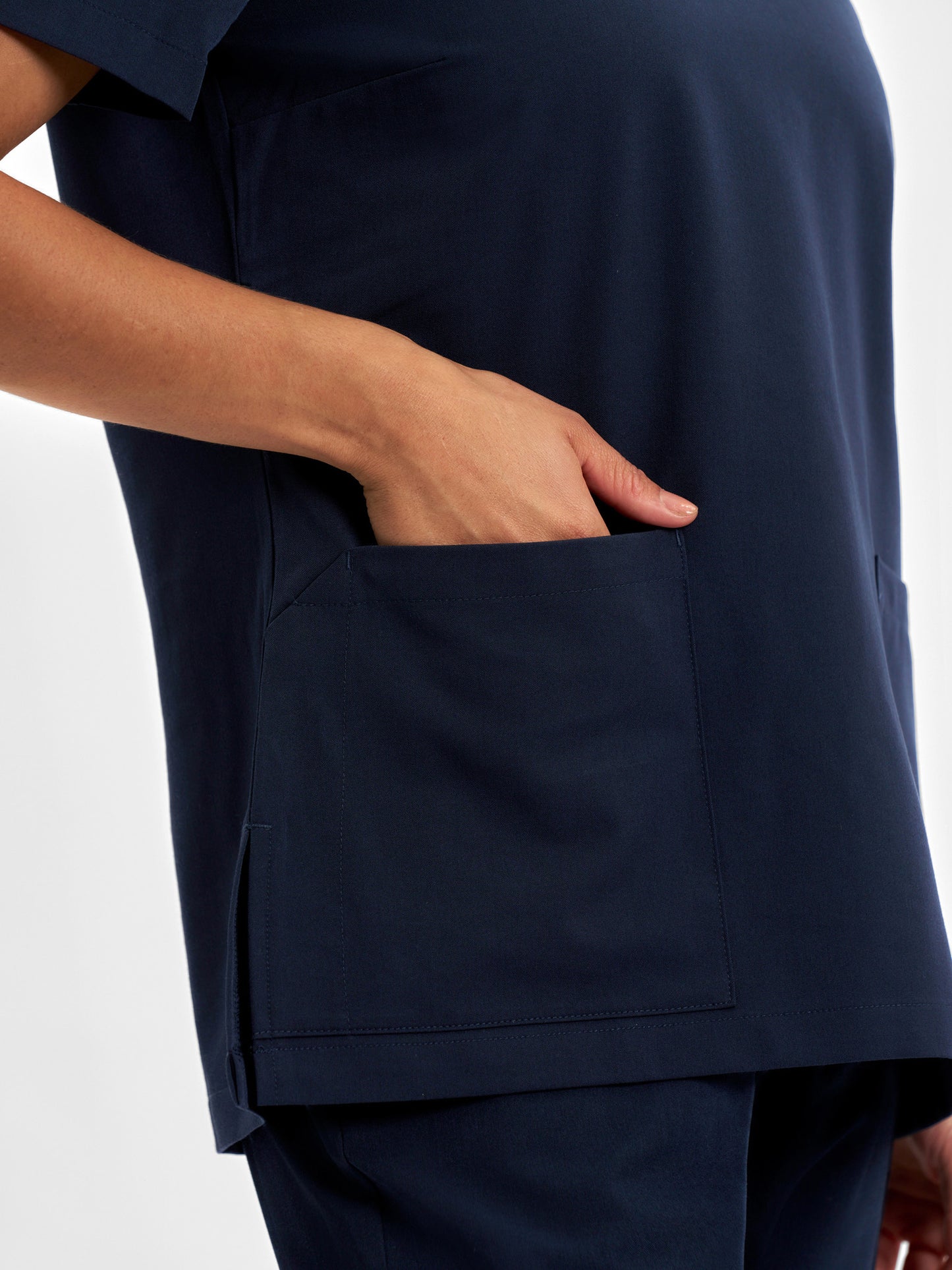 INAURA Pulse Womens V-Neck Scrub Top CU543LS