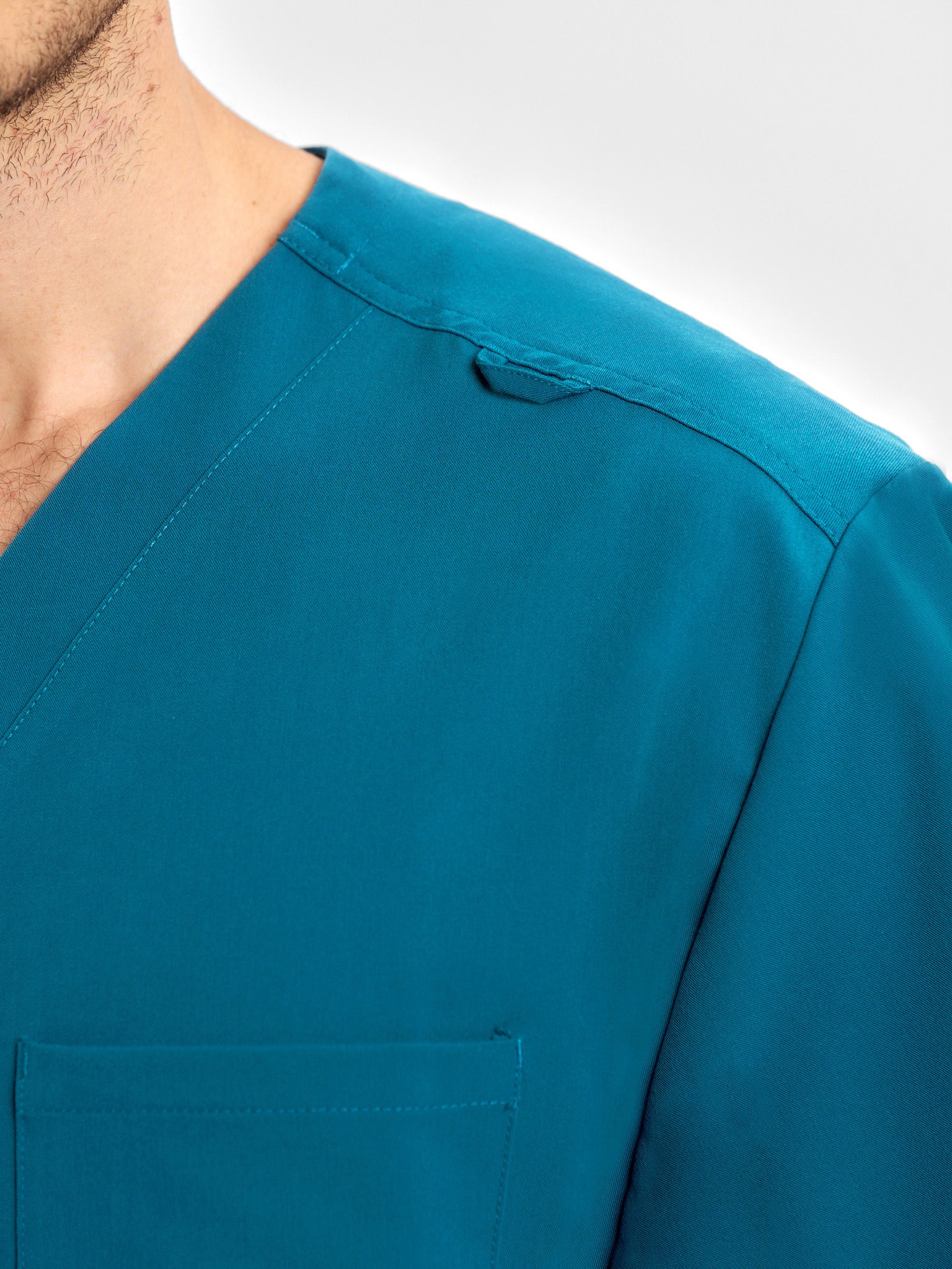 INAURA Pulse Unisex V-Neck Scrub Top CU544US