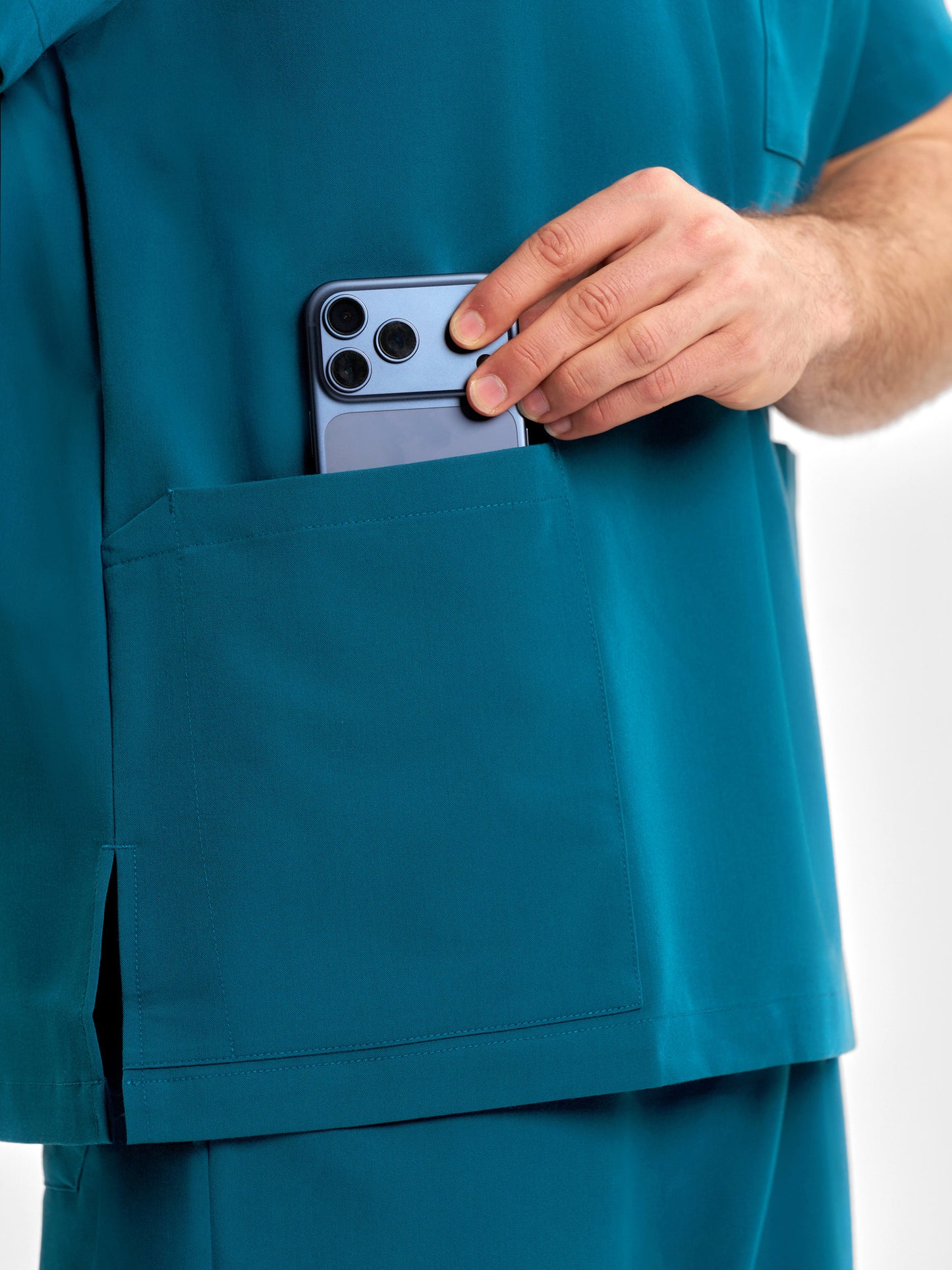 INAURA Pulse Unisex V-Neck Scrub Top CU544US