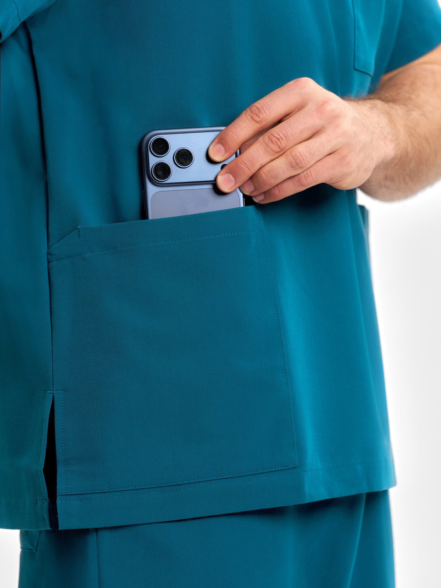 INAURA Pulse Unisex V-Neck Scrub Top CU544US
