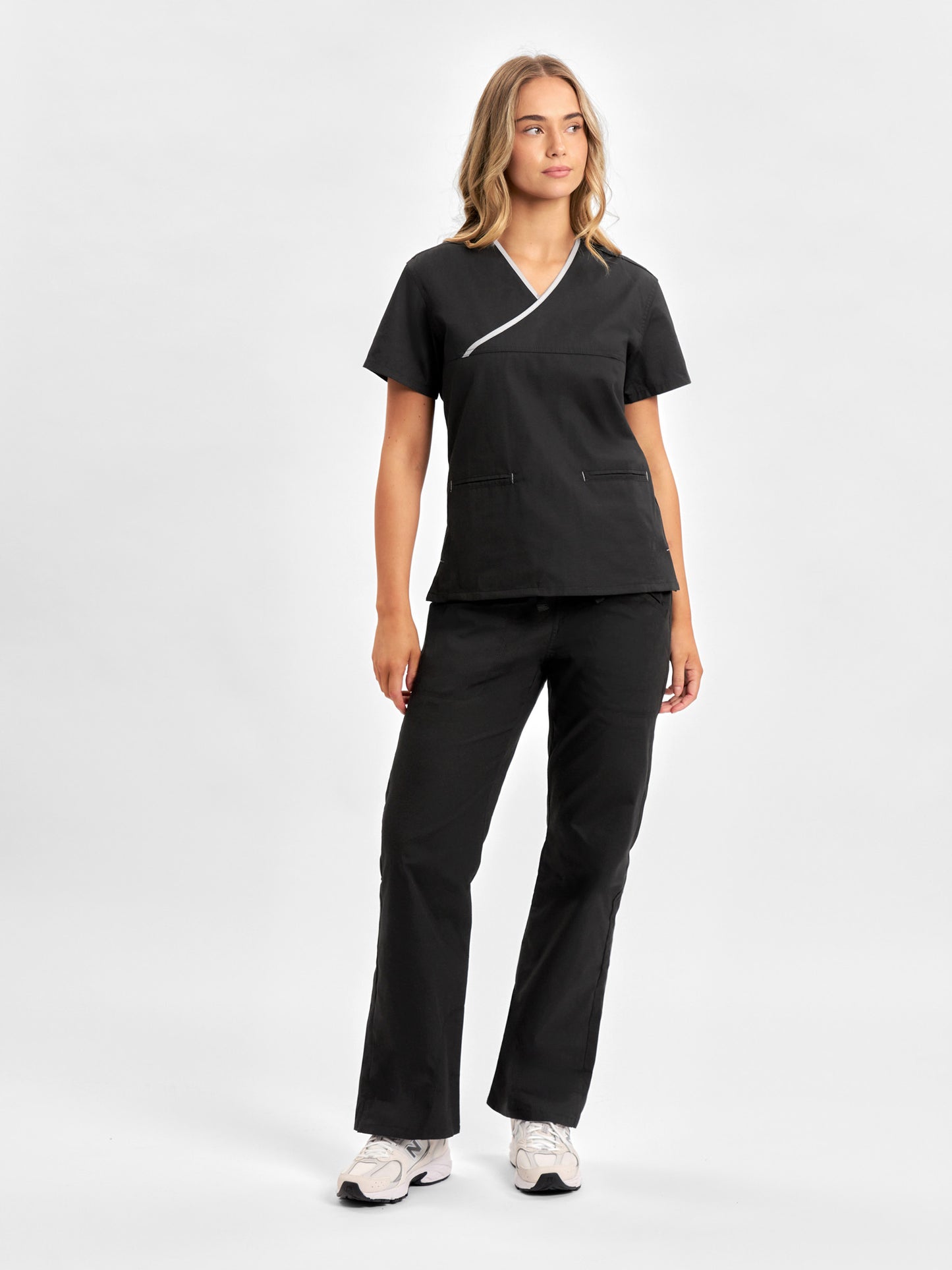 INAURA Classic Womens Contrast Scrub Top H10722